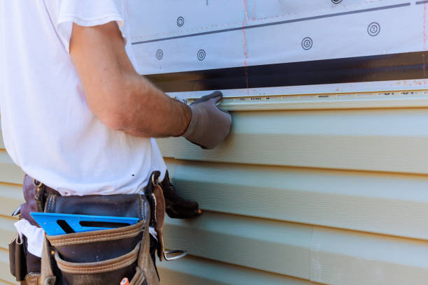 Trusted Storm Damage Siding Repair service in Markham, IL - Creative Siding